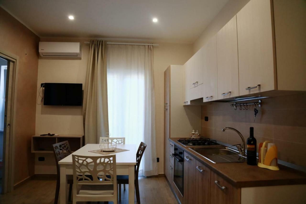 Appartamento La Dolce Vita 克罗托内 外观 照片
